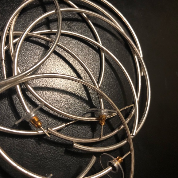 NWOT Madewell Oversized Gold Plated Hoop Earrings - Picture 8 of 8